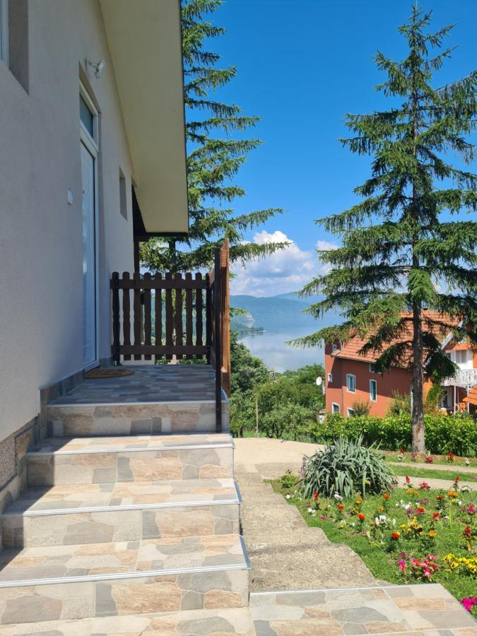 Apartman Kuljanin Donji Milanovac Bagian luar foto